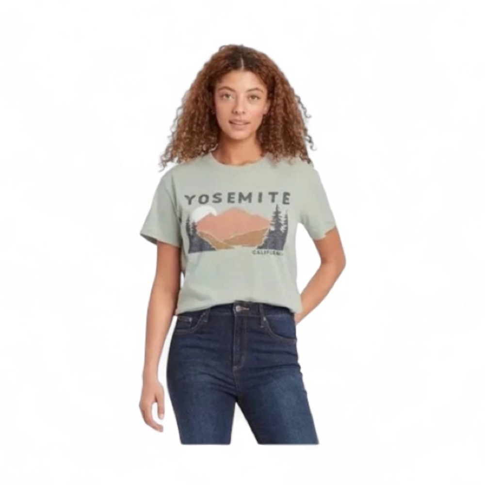 Zoe + Liv Yosemite CA Short Sleeve Tee- Size XXL